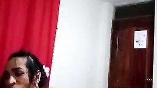 Roxana me hace un oral stimulation con pasión