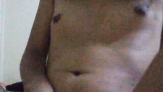 Peruana muestra su pene