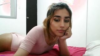 Amzing Latina Teen Shemale jerk her sexy dick