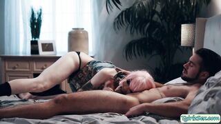 Transexual suck straight guy cock in bed