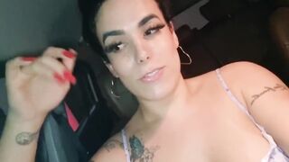 porking in the beach parking lot