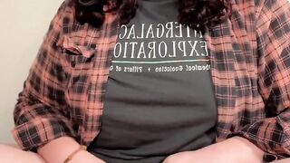 Porn Star Shemale Janice pets it for you