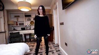 GROOBYGIRLS:keeps up Jenissen Jenny Likes It Big